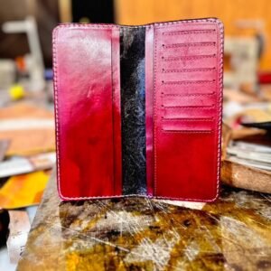 Men’s Wallet high quality leather, hand carved Sheridan color design.