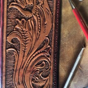 Men’s Wallet high quality leather, hand carved Single floral design.